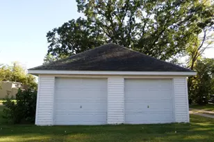 414 Hamilton Ave NE, Red Lake Falls, MN 56750 - Photo 45