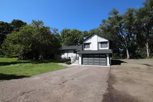 4717 Karen Cir, Minnetonka, MN 55343 - Photo 1