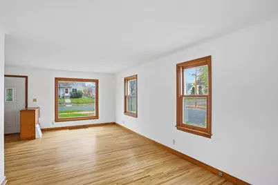 5701 38th Avenue S, Minneapolis, MN 55417 - Photo 3
