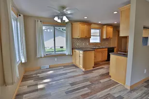 931 Roosevelt St, River Falls, WI 54022 - Photo 7