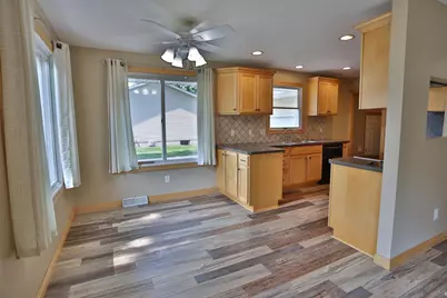 931 Roosevelt Street, River Falls, WI 54022 - Photo 7