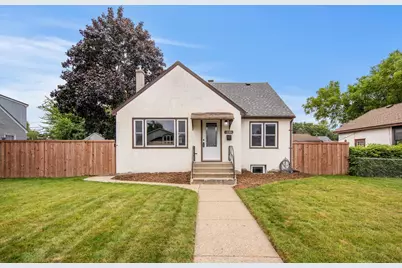 233 Richmond Street W, South Saint Paul, MN 55075 - Photo 1