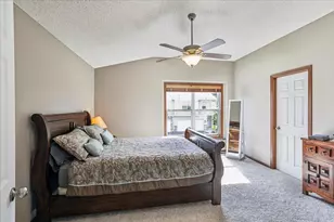 594 Stonewood Ln, Burnsville, MN 55306 - Photo 19