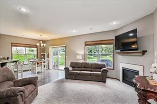 594 Stonewood Ln, Burnsville, MN 55306 - Photo 5