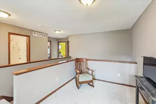 594 Stonewood Ln, Burnsville, MN 55306 - Photo 17