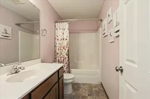 594 Stonewood Ln, Burnsville, MN 55306 - Photo 23