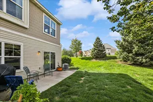 594 Stonewood Ln, Burnsville, MN 55306 - Photo 31