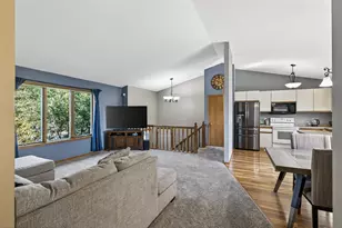 7344 Degrio Way, Inver Grove Heights, MN 55076 - Photo 5