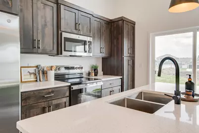 2522 38th Avenue S, Moorhead, MN 56560 - Photo 19