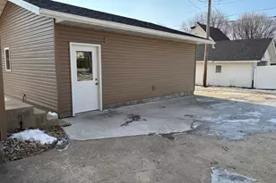 111 S 5th St, Montevideo, MN 56265 - Photo 55