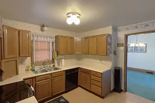 111 S 5th St, Montevideo, MN 56265 - Photo 19