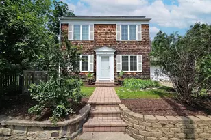 709 Wayzata Blvd E, Wayzata, MN 55391 - Photo 1