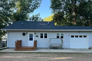 2319 Cottonwood Lake Dr, Windom, MN 56101 - Photo 3