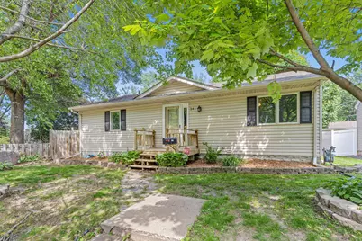 241 15th Avenue S, South Saint Paul, MN 55075 - Photo 1