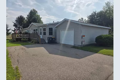 105 Plato Street, Mankato, MN 56001 - Photo 1