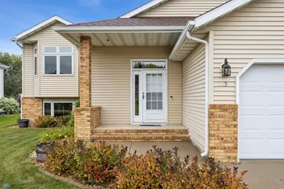 1715 33rd Street S, Moorhead, MN 56560 - Photo 3