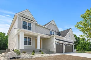 10309 Lakeview Dr W, Minnetonka, MN 55305 - Photo 1