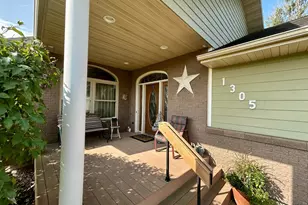 1305 Madison Ave SW, Wadena, MN 56482 - Photo 3