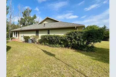 1305 Madison Avenue SW, Wadena, MN 56482 - Photo 7
