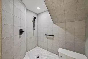 723 Charles Ave, Saint Paul, MN 55104 - Photo 11