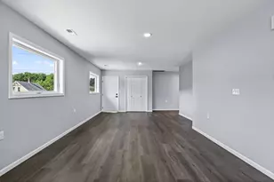 723 Charles Ave, Saint Paul, MN 55104 - Photo 7