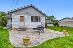 518 Rolls Rd, New Brighton, MN 55112 - Photo 27