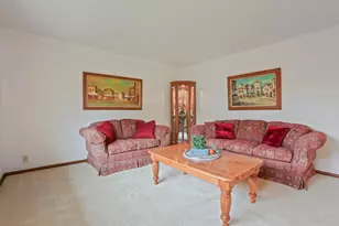 518 Rolls Rd, New Brighton, MN 55112 - Photo 5