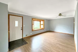 2161 Ross Ave E, Saint Paul, MN 55119 - Photo 3