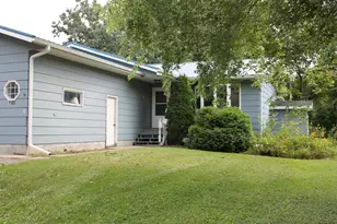 1105 Jefferson St, Alexandria, MN 56308 - Photo 1
