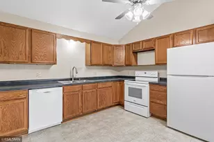 3300 Greenbrier St, Vadnais Heights, MN 55127 - Photo 7