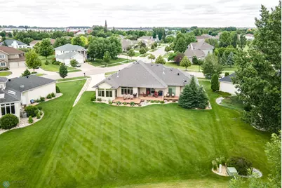 2009 Rose Creek Boulevard S, Fargo, ND 58104 - Photo 57