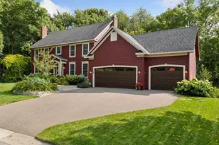 6687 Mulberry Cir E, Chanhassen, MN 55317 - Photo 1