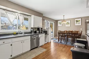 8206 Hemingway Ave S, Cottage Grove, MN 55016 - Photo 7