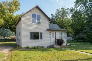 408 Chestnut Ave, Madison Lake, MN 56063 - Photo 1