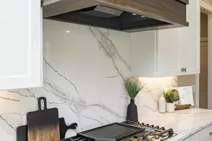 2764 Scenic Point Dr SW, Rochester, MN 55902 - Photo 13