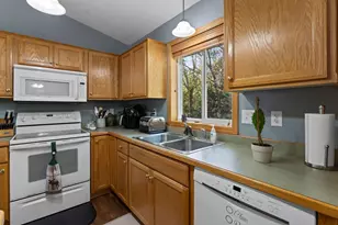 875 Marigold Dr, Cambridge, MN 55008 - Photo 5