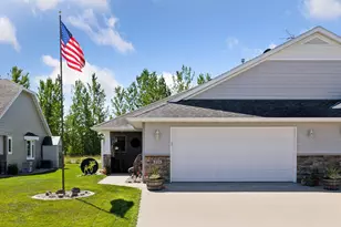 214 Ottawa Ave SE, Hutchinson, MN 55350 - Photo 1