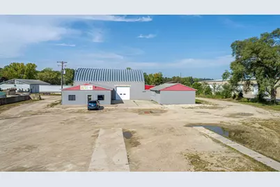 2108 8th Avenue NW, Faribault, MN 55021 - Photo 1