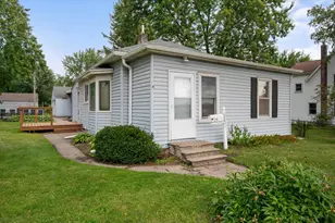 2521 12th Ave E, North Saint Paul, MN 55109 - Photo 1