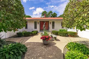 9632 Vincent Ave S, Bloomington, MN 55431 - Photo 1