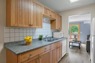 55 River Woods Ln, Burnsville, MN 55337 - Photo 3