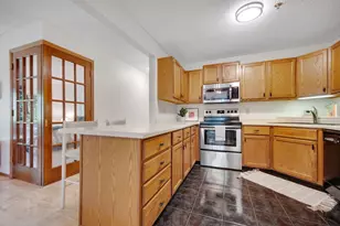 2140 Ridge Dr, Saint Louis Park, MN 55416 - Photo 15