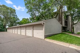 2140 Ridge Dr, Saint Louis Park, MN 55416 - Photo 31