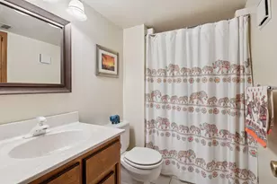 1701 Oakland Rd, Minnetonka, MN 55305 - Photo 23