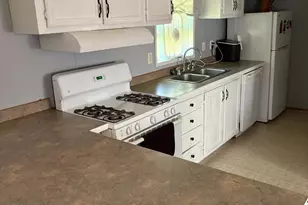 300 Main St E, Bertha, MN 56437 - Photo 3