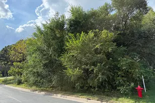 1634 River Shore Dr, Hastings, MN 55033 - Photo 1