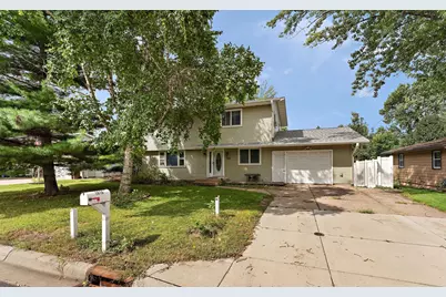 1016 15th Street W, Hastings, MN 55033 - Photo 1