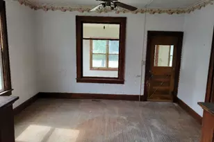 143 1st Ave SE, Wells, MN 56097 - Photo 7