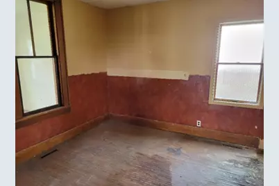 143 1st Avenue SE, Wells, MN 56097 - Photo 9