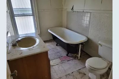 143 1st Avenue SE, Wells, MN 56097 - Photo 13